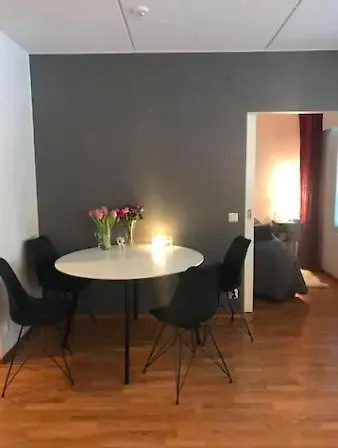 A Cozy Near Both A Natural Park And City *